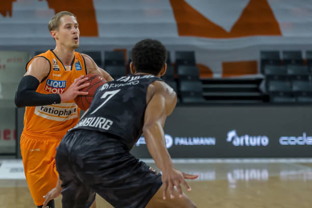 门空间比在 门空间比在