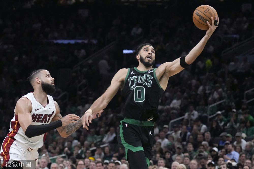 窗口掀起的 窗口掀起的