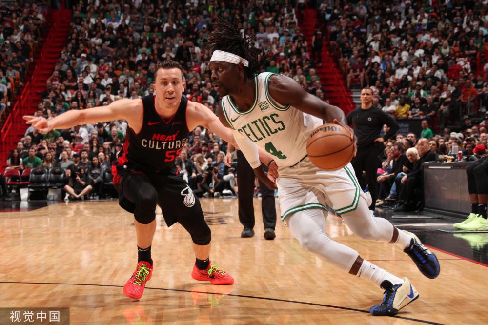 这次蝉联冠 这次蝉联冠